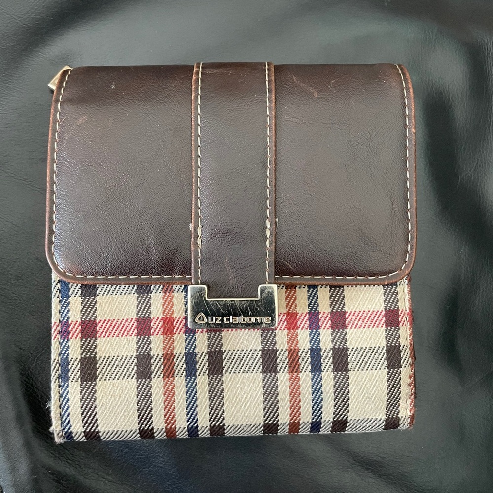 Liz Claiborne Trifold Wallet